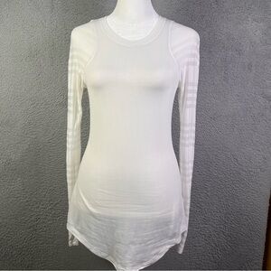 Lululemon Top Womens 4 White Long Sleeve Stretch Lightweight Athletic Stretch